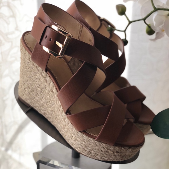 NEW Micheal Kors Strappy Sandal Wedges - Picture 6 of 7